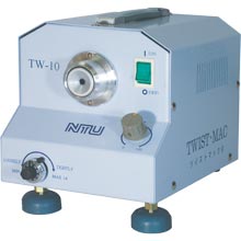 日通電子工業のツイストマックTW-10は卓上小型の電動式芯線ヨジリ機です。