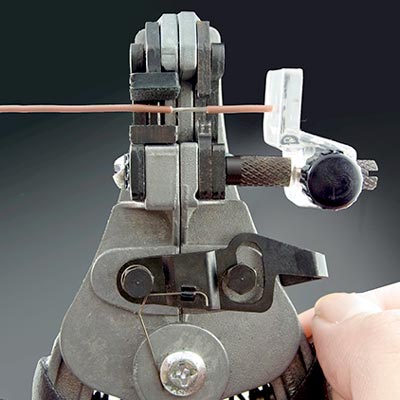 ワイヤーストッパーとショートストップラッチを使用