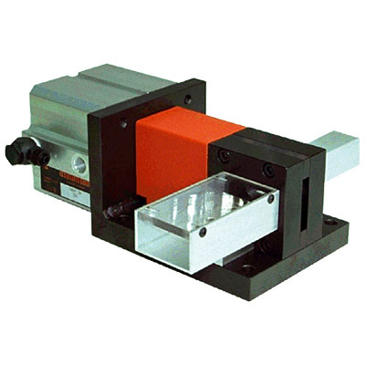 エアーケーブル切断機 CUT-P12/P20/P20T/P30/P30T/P45 エアー駆動で、電線をすばやく、きれいにカット。