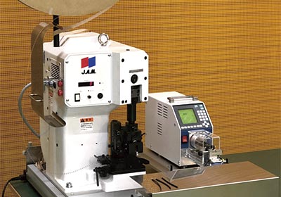 圧着機+ 同軸線ストリッパー+ 搬送装置