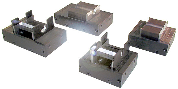 アタチメント方式の刃型はワンタッチで交換ができます
