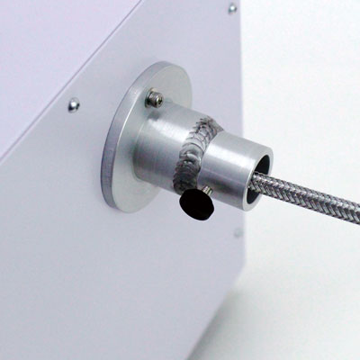 ロータリー＆スパイラル方式に加え、本体後部が突き抜けているのでエンドレスストリップが可能。