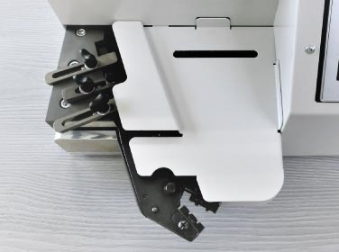 安全カバー無し