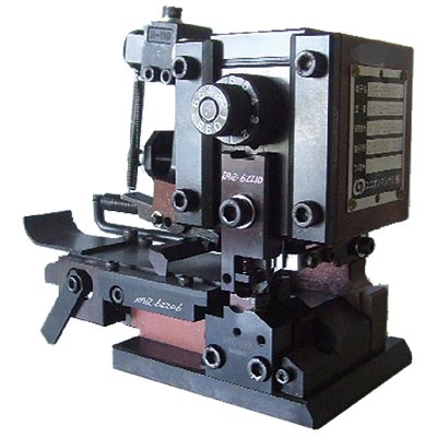 全自動機・半自動機各種端子用アプリケーター。 ユニオンマシナリ製