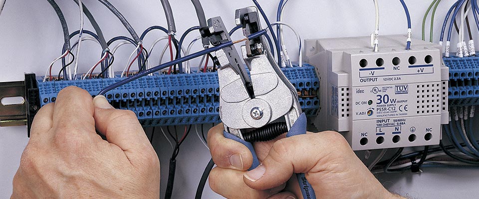 T型ストリッパー